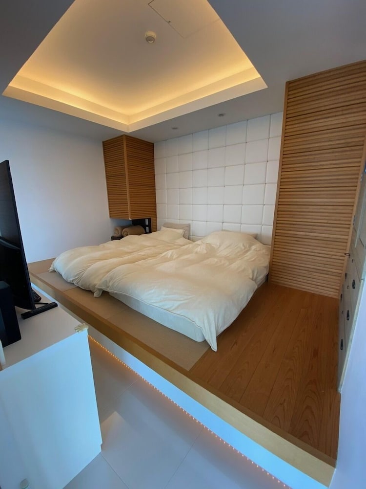 Premium Suite