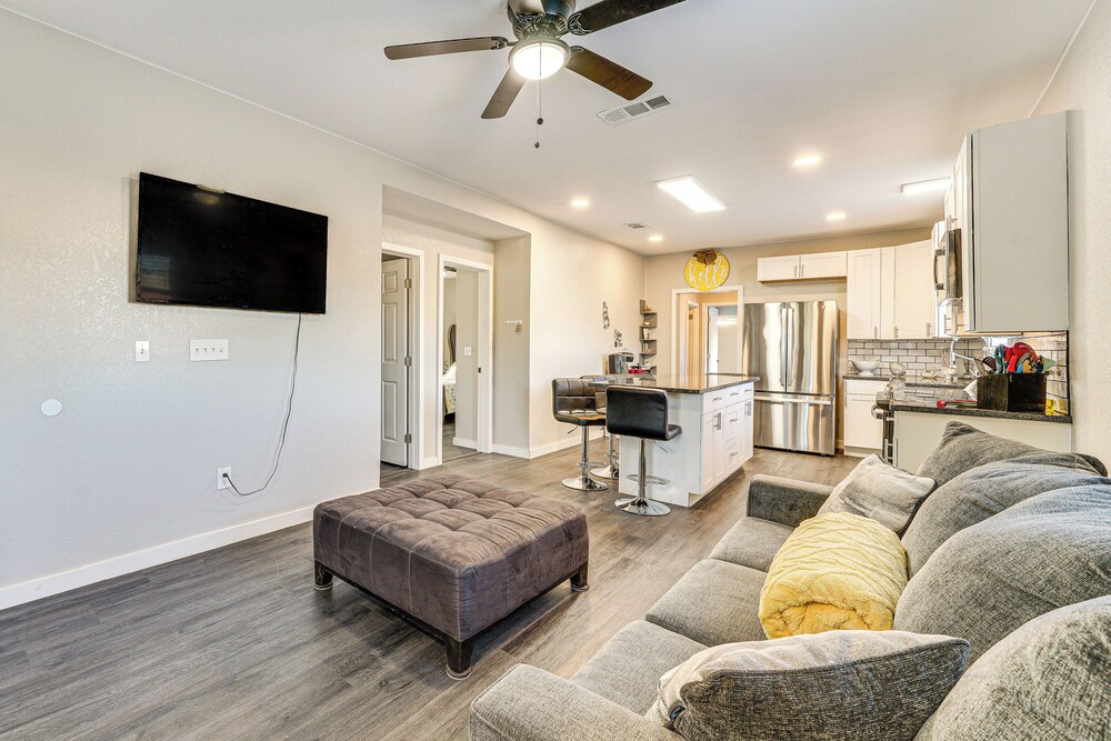 House (2 Bedrooms)