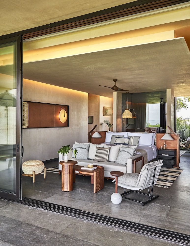 Room (Ocean Veranda Duplex)