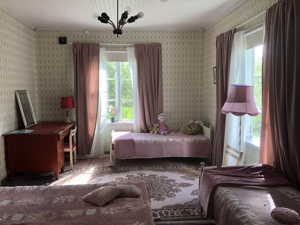 Family Quadruple Room photo 1