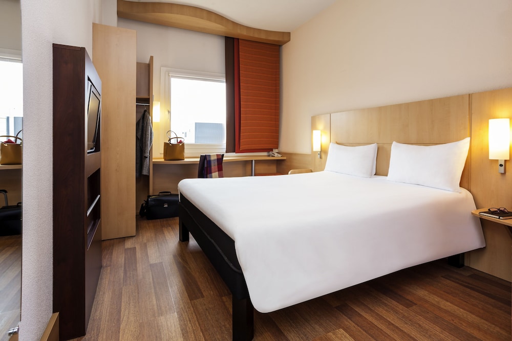 Double Room, Multiple Beds photo 2