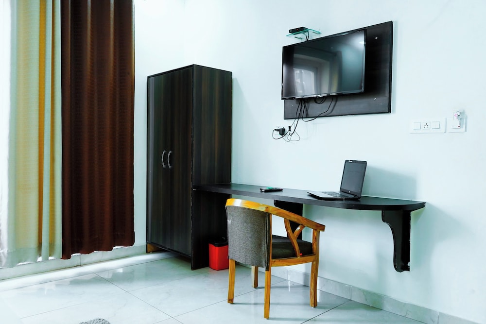 Deluxe Room - Photo 3