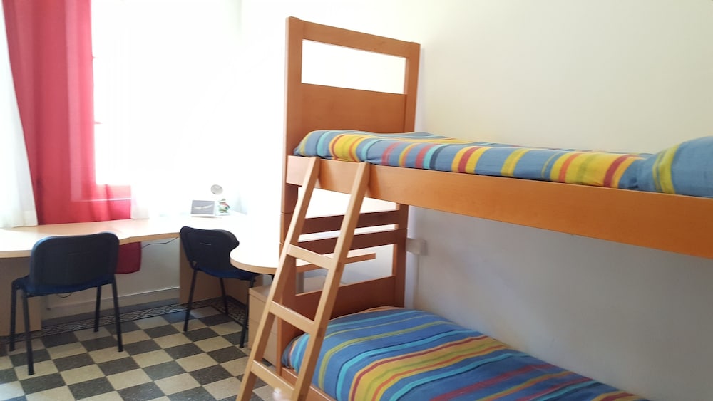 Economy Room with Bunk Bed and Shared Bathroom photo 1
