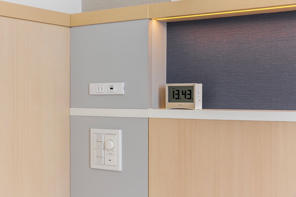 Standard Single Room, Non Smoking - Photo 4