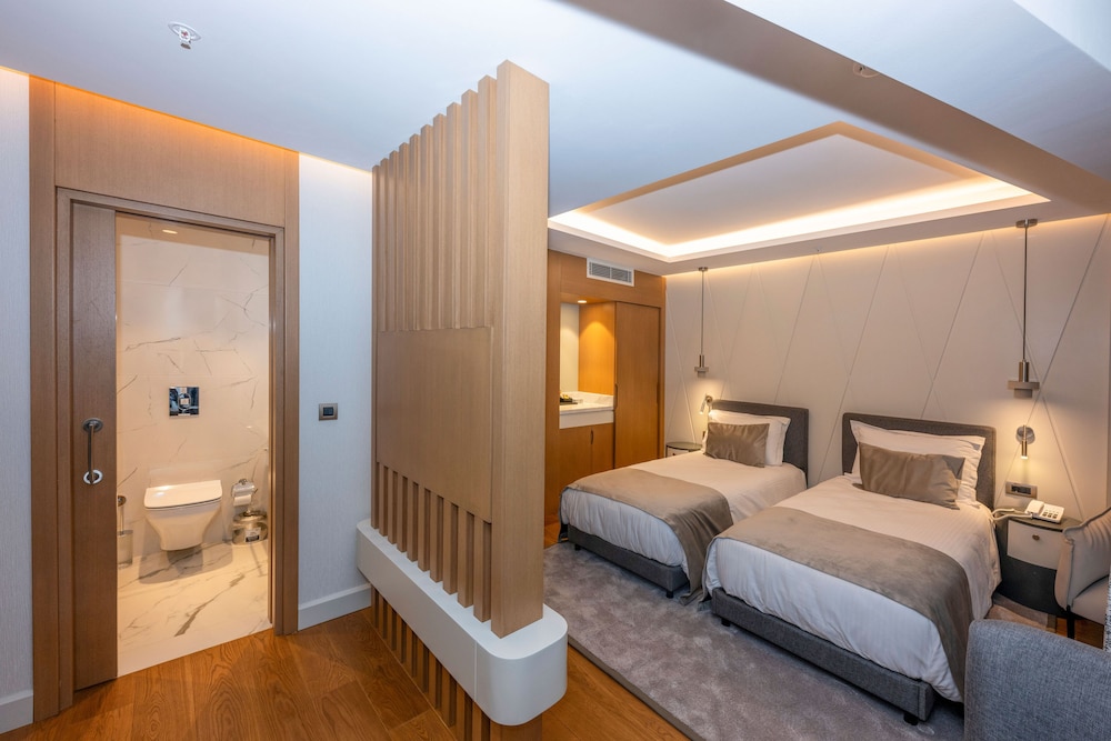 Superior Twin Room photo 3