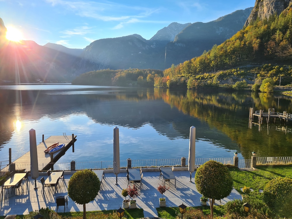Double Room, Balcony, Lake View - Photo 9