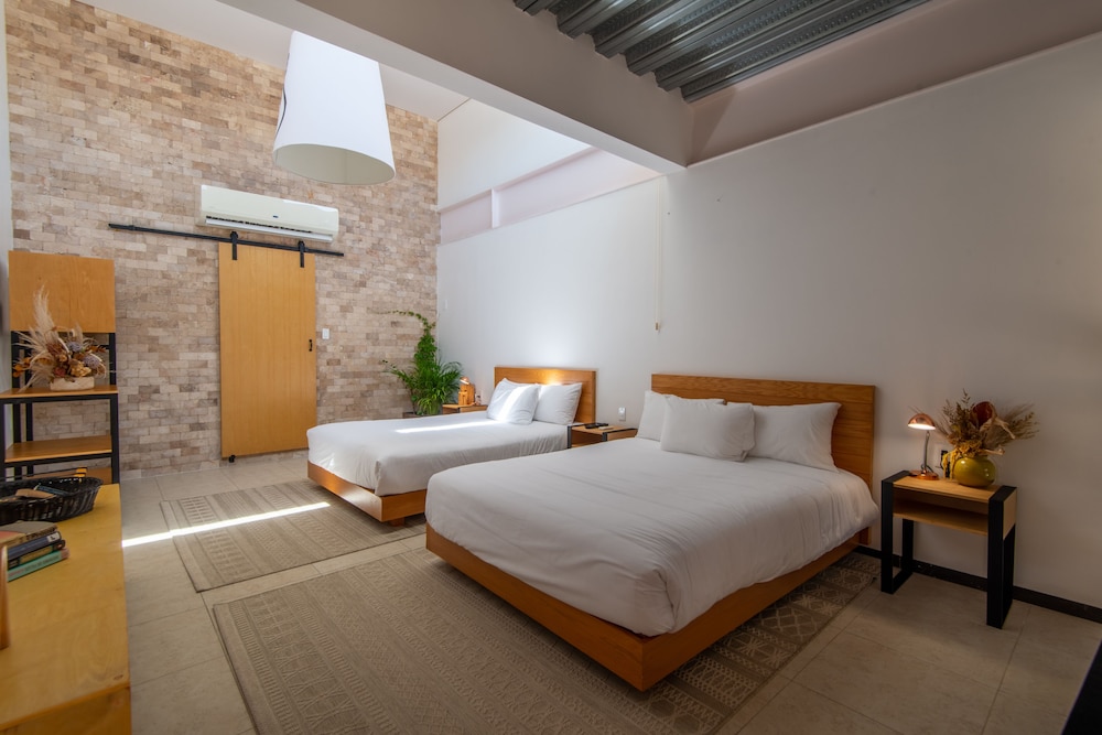 Premium Vierbettzimmer, 2 Queensize-Betten, Nichtraucher