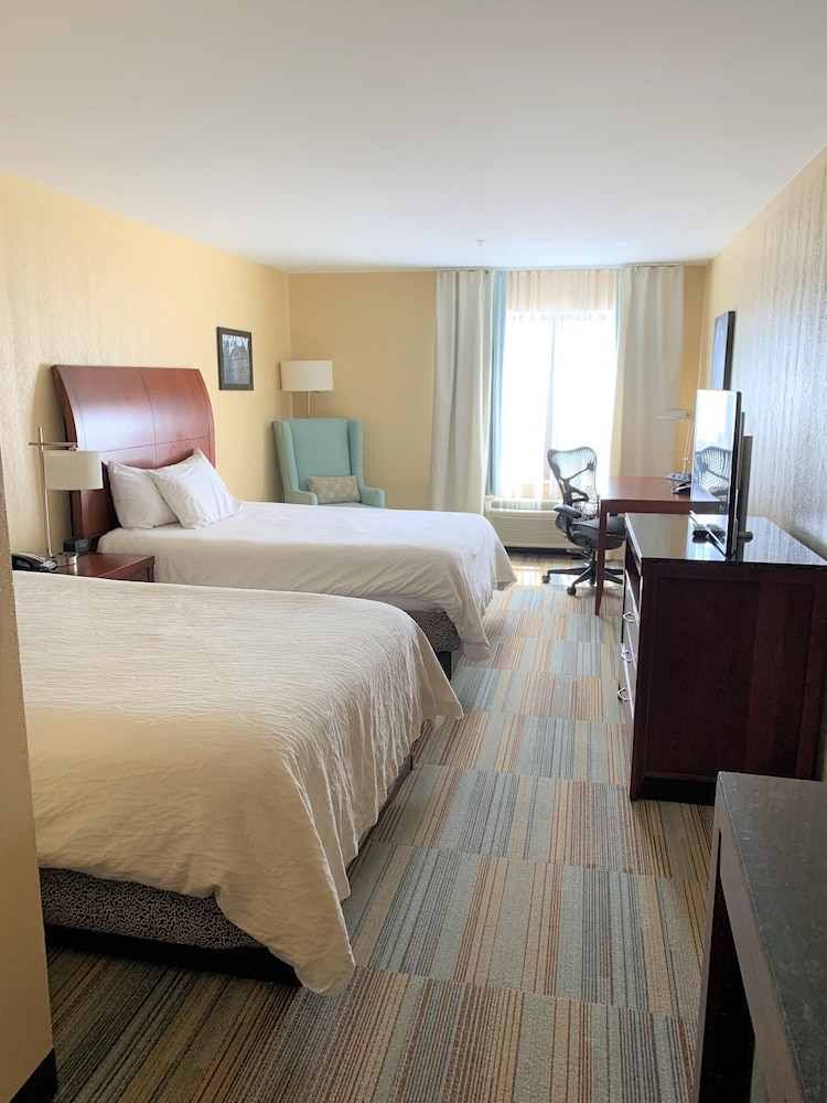 Room, 2 Queen Beds - Photo 2