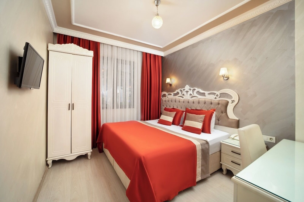 Deluxe Double or Twin Room photo 2
