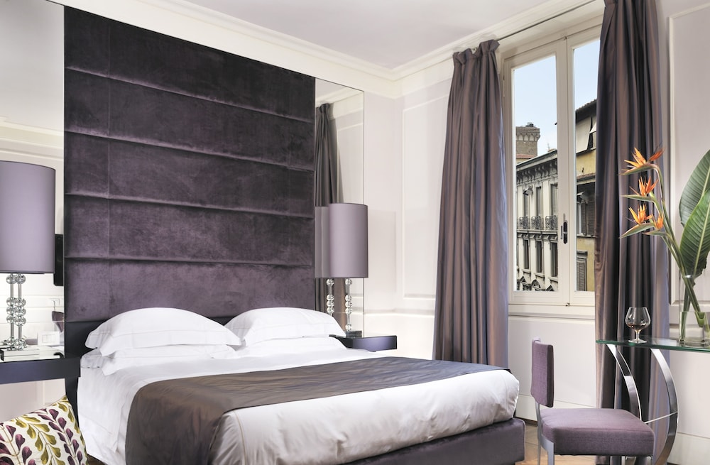 Luxury Suite, City View