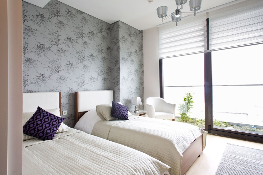 Studio Suite photo 2