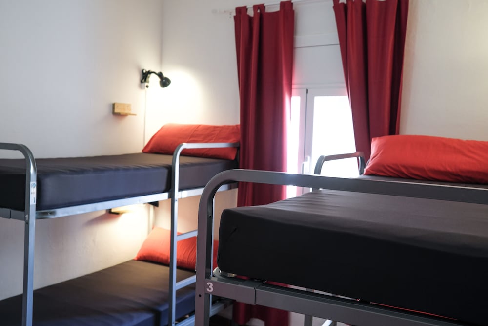 Dormitorio compartido, solo mujeres, baño compartido (1 cama en dormitorio de 4 camas)