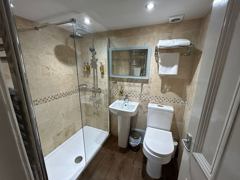 Superior Double Room, Ensuite photo 2