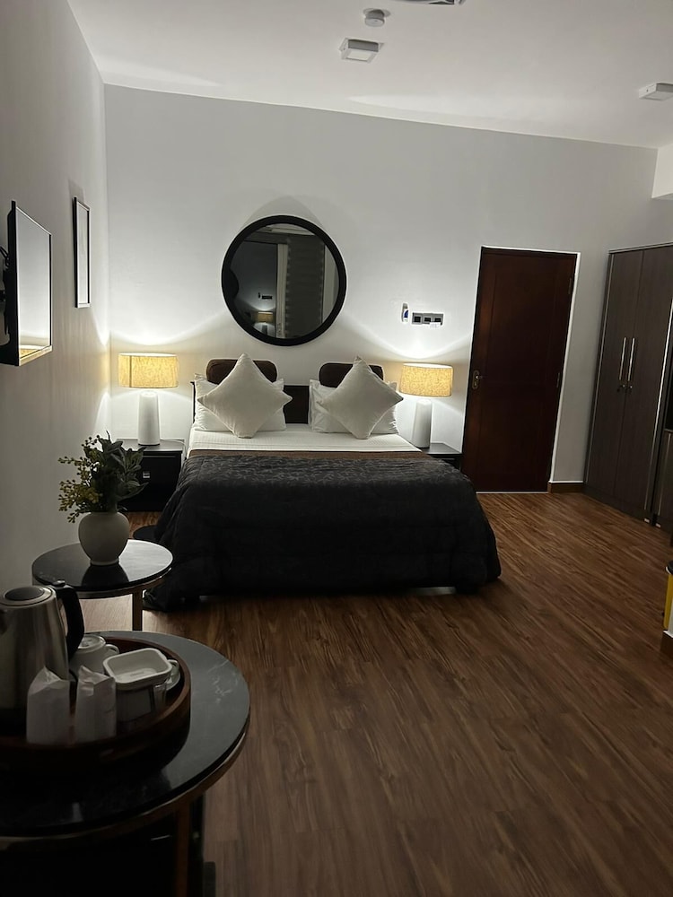 Luxury Double Room, 1 Queen Bed, Lakeside photo 1