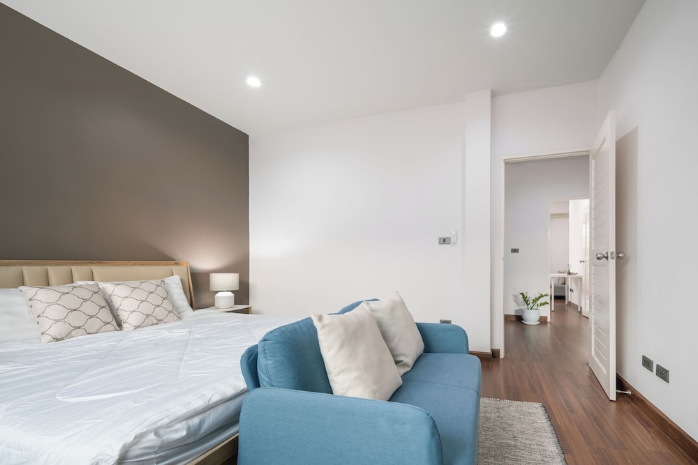 Luxury Townhome photo 2