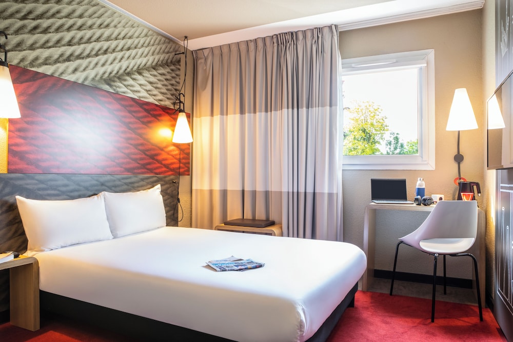 Room, 1 Double Bed, Accessible - Photo 1
