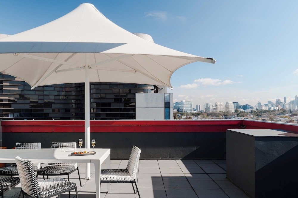Penthouse (The Cullen) - Photo 13