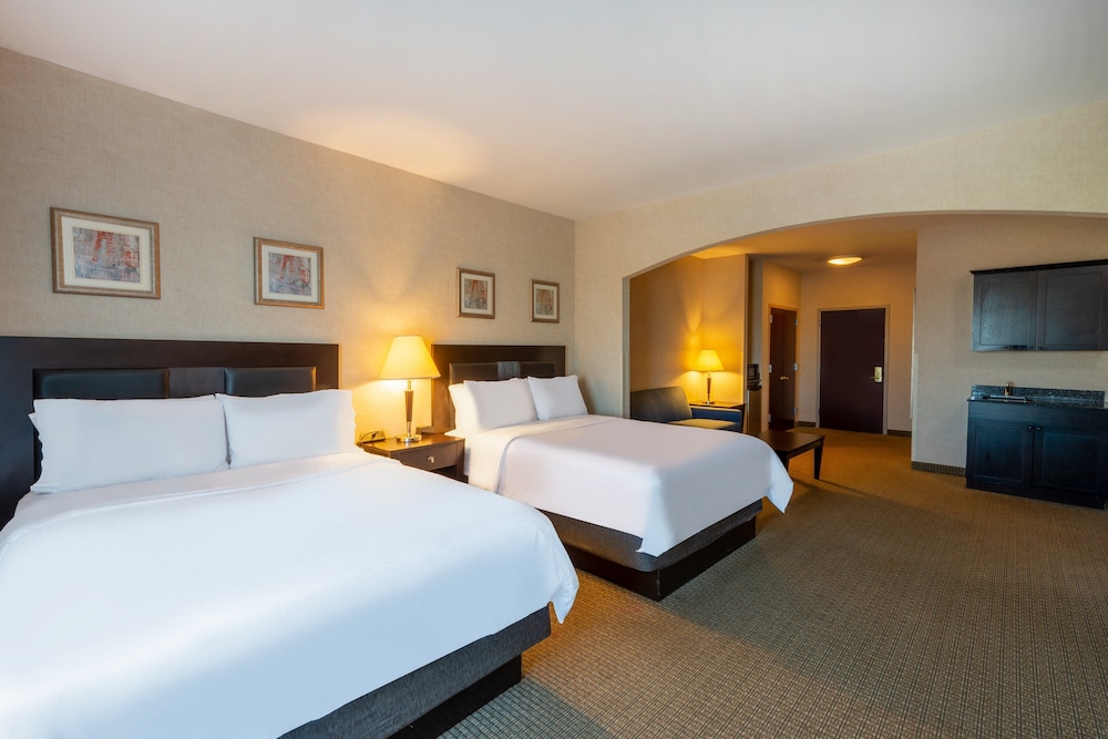 Suite, 2 Queen Beds - Photo 1