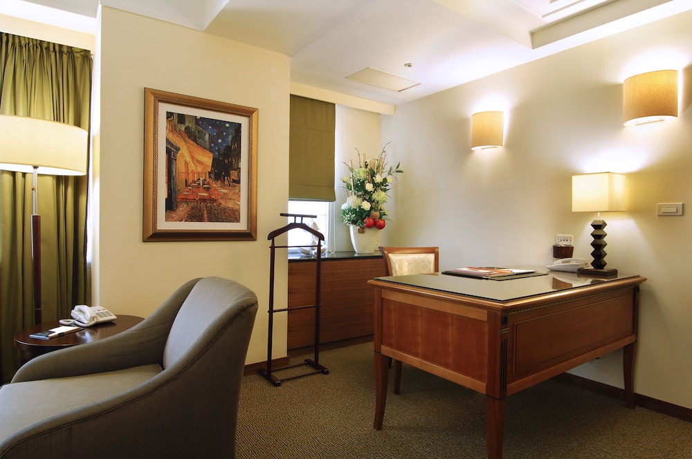 Deluxe Suite - Photo 4