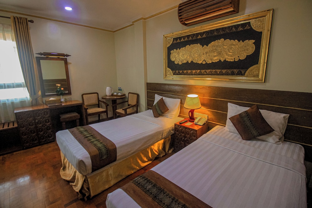 Superior Twin Room, City View