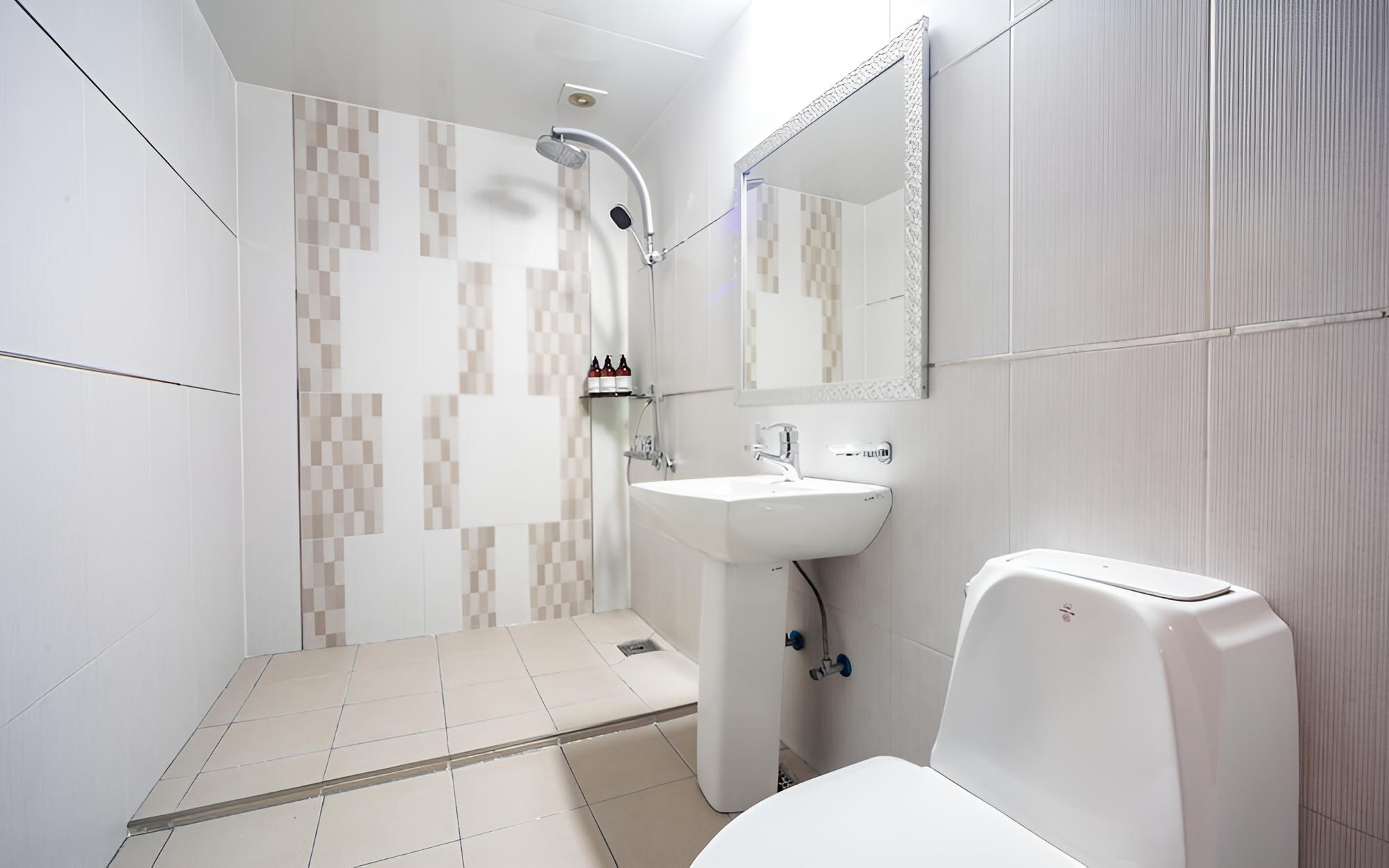 Room (Standard (non-smoking equipped with A) - Photo 7