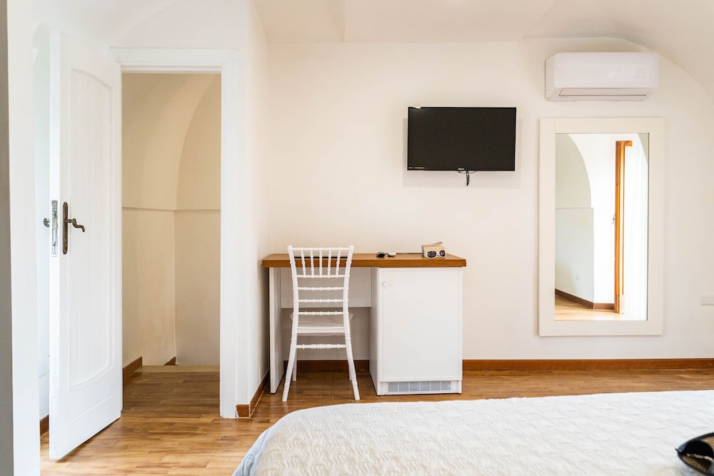 Junior Suite, 1 Bedroom, Terrace photo 3