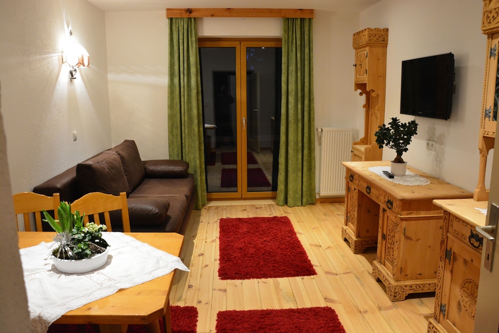 Family Condo, 1 Bedroom, Balcony, Mountain View photo 1