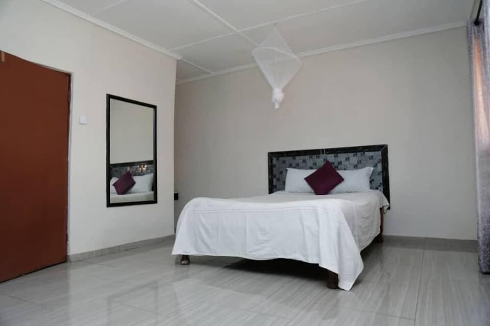Standard Room photo 3