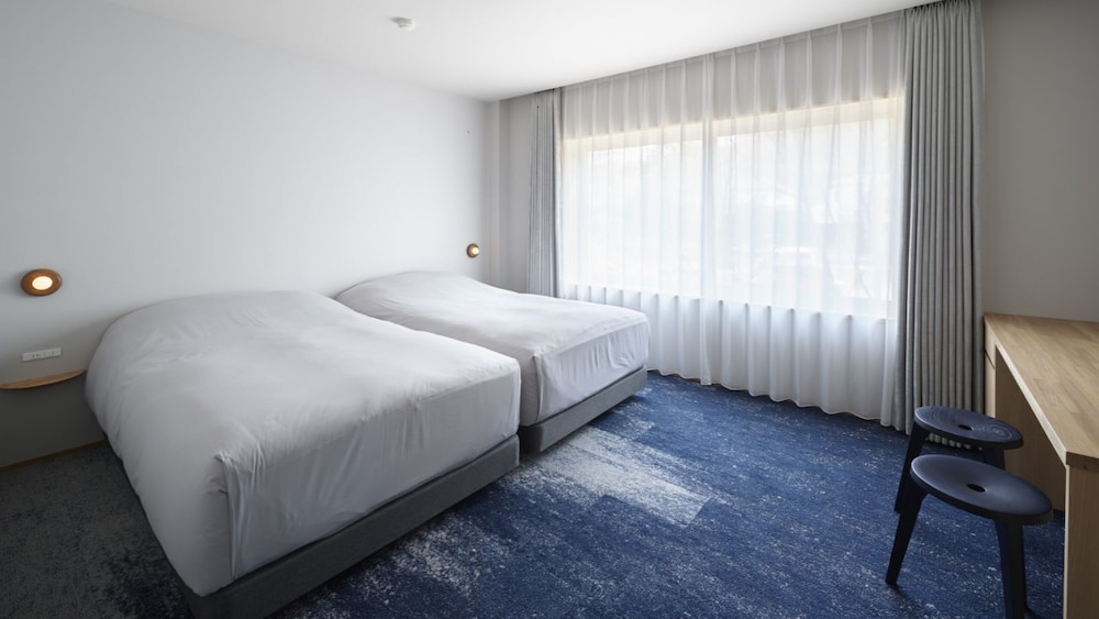 201 Creators Twin [2nd floor, 20 square meters] Non Smoking