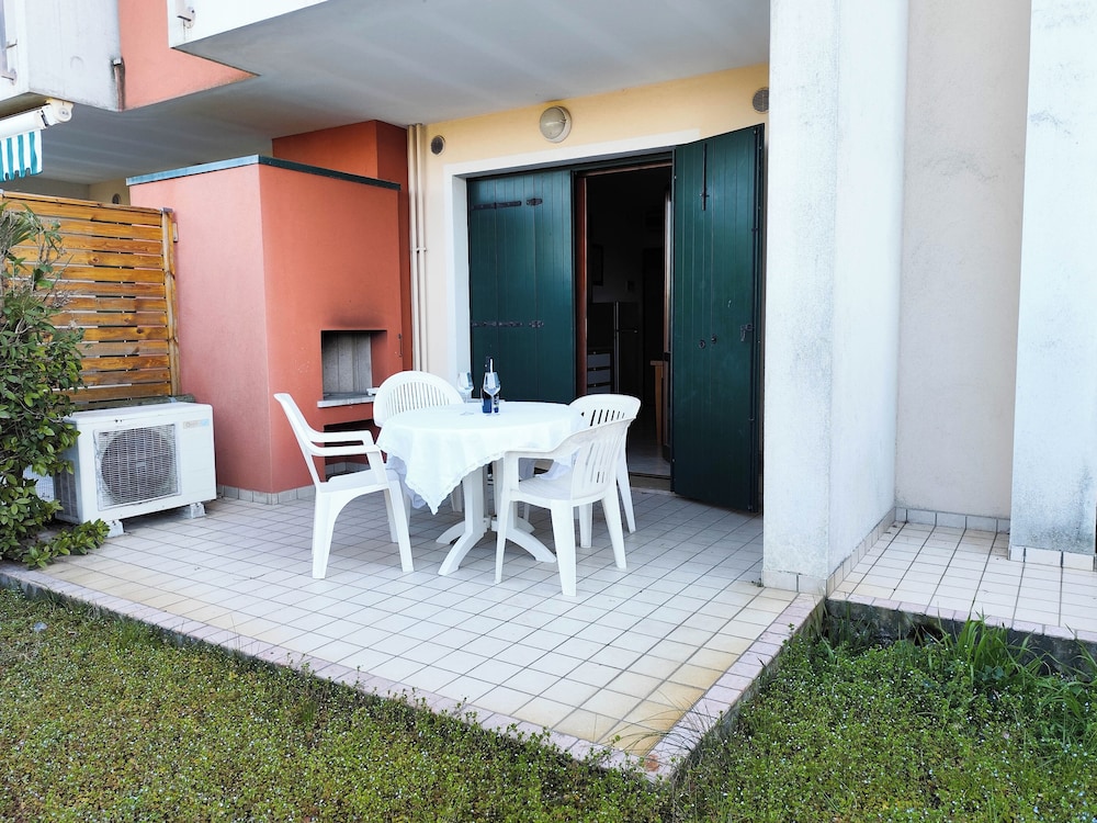 Apartment, 2 Bedrooms, Patio, Garden View