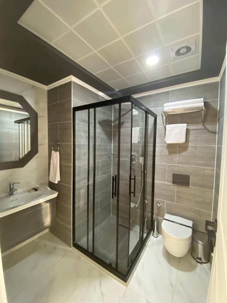 Standard Room, 1 Bedroom - Photo 2