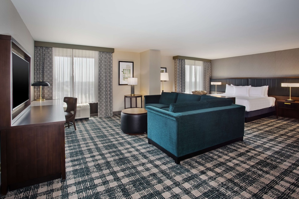Junior Suite, 1 King Bed photo 2