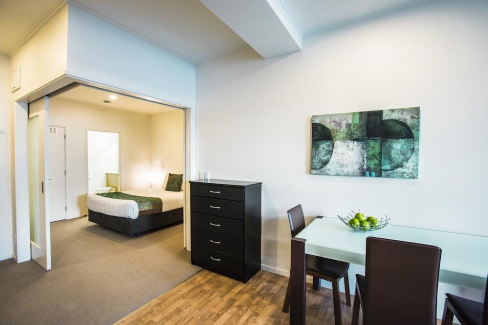 Apartment, One Bedroom (Corporate) - Photo 4
