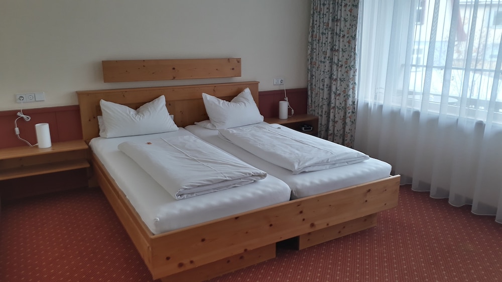 Comfort Double Room, Balcony (Modern bathroom)