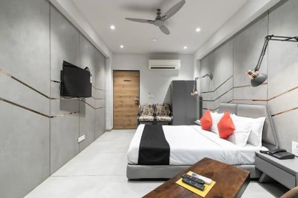 Executive Room - Photo 2