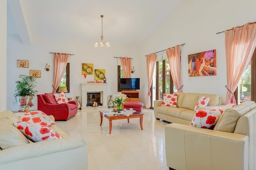Villa (3 Bedrooms) photo 1