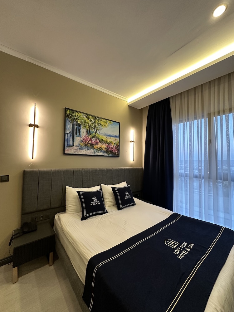 Deluxe Double Room - Photo 12