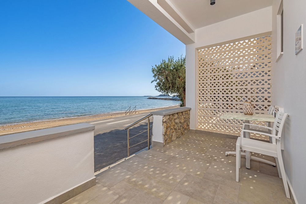 Double or Twin Room, Non Smoking, Sea View