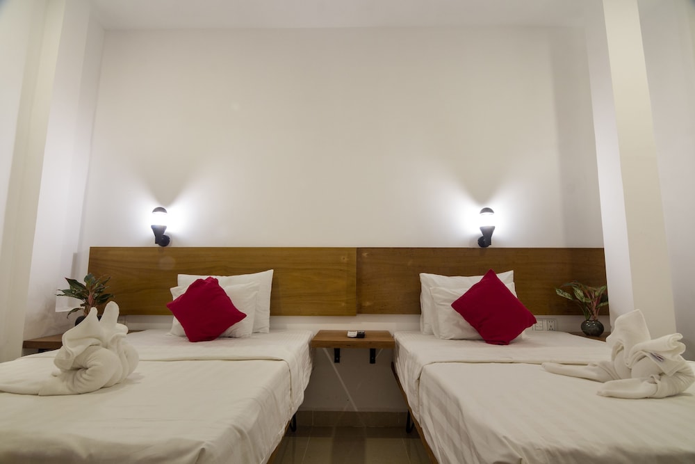 Deluxe Twin Room - Photo 3