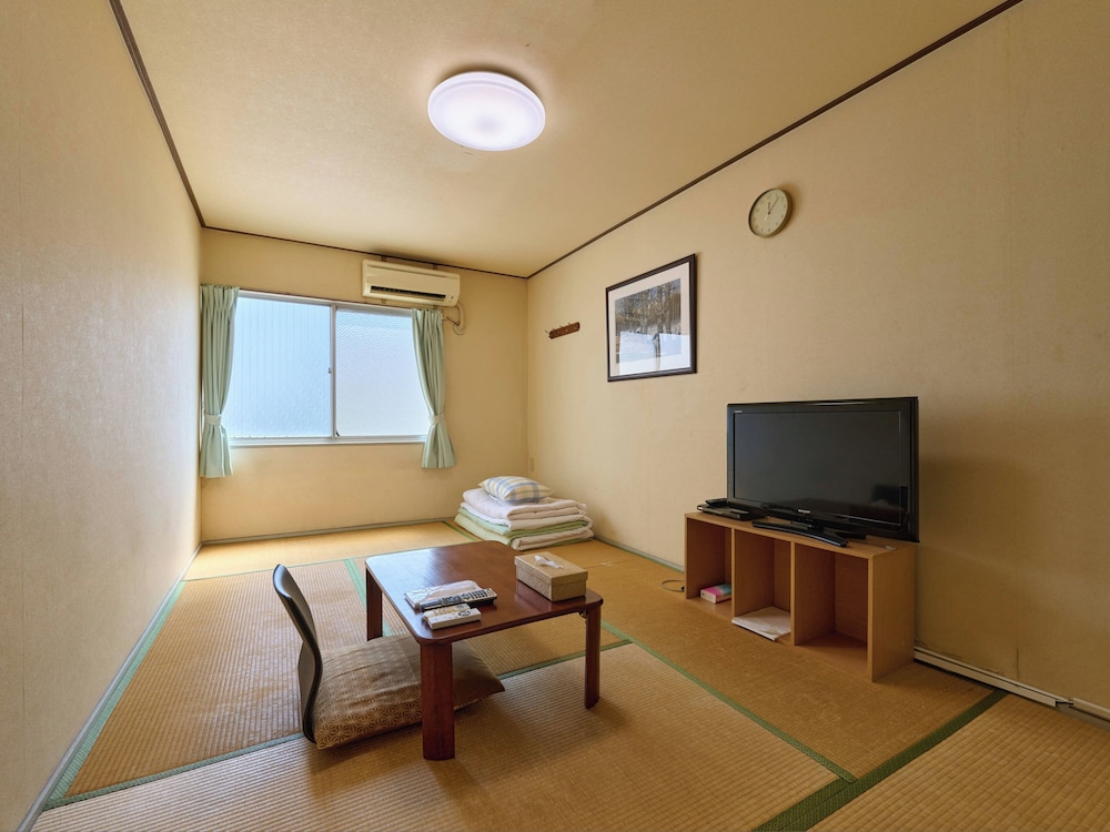 Japanese-style Single Room, Smoking, Shared Bathroom (for 1 pax) photo 1