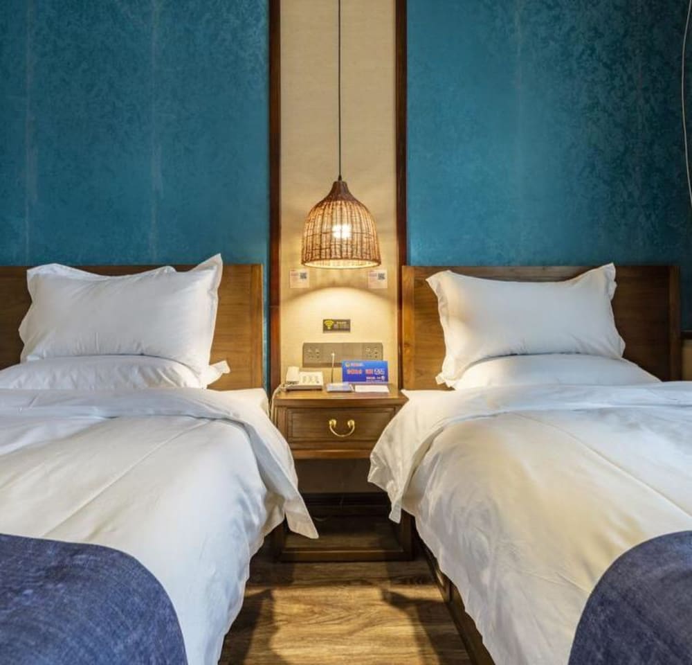 Elite Twin Room