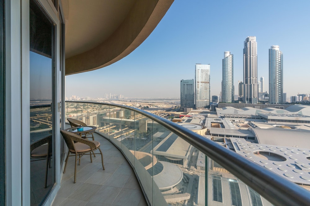 Comfort Apartment, 2 Bedrooms (Burj View) photo 2