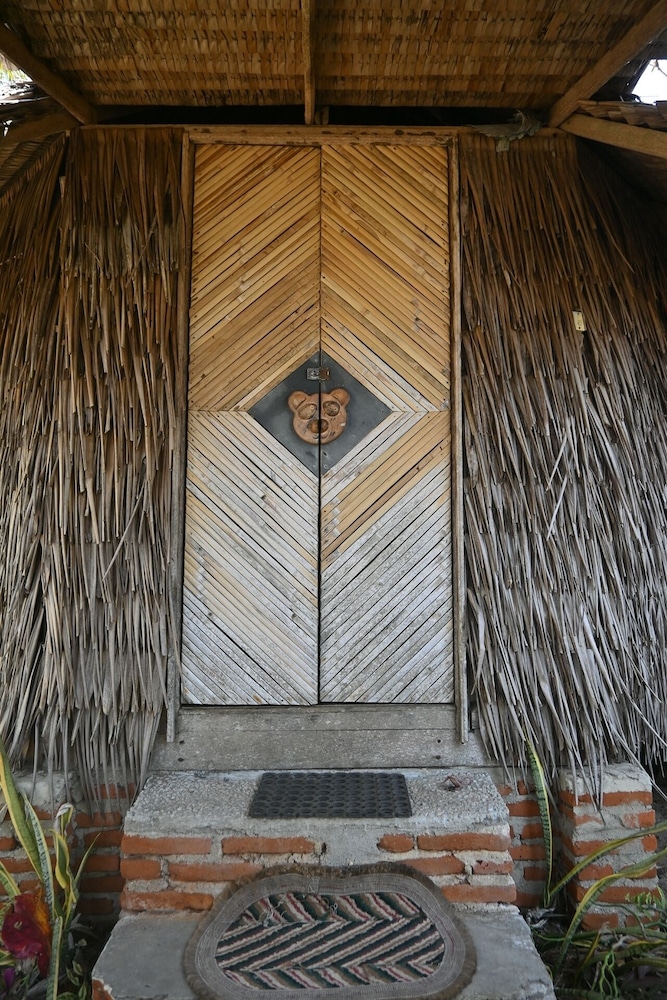 Bungalow, Beach View photo 3