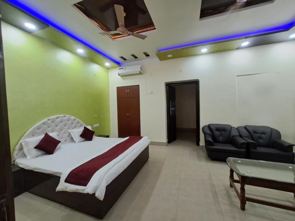 Deluxe Double Room, City View