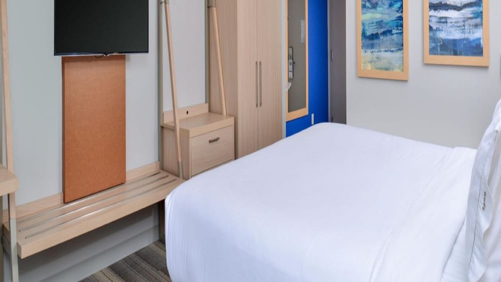 Room (Specialty) photo 1