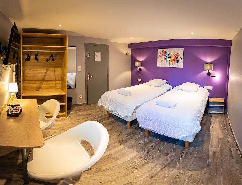 Standard Room photo 1