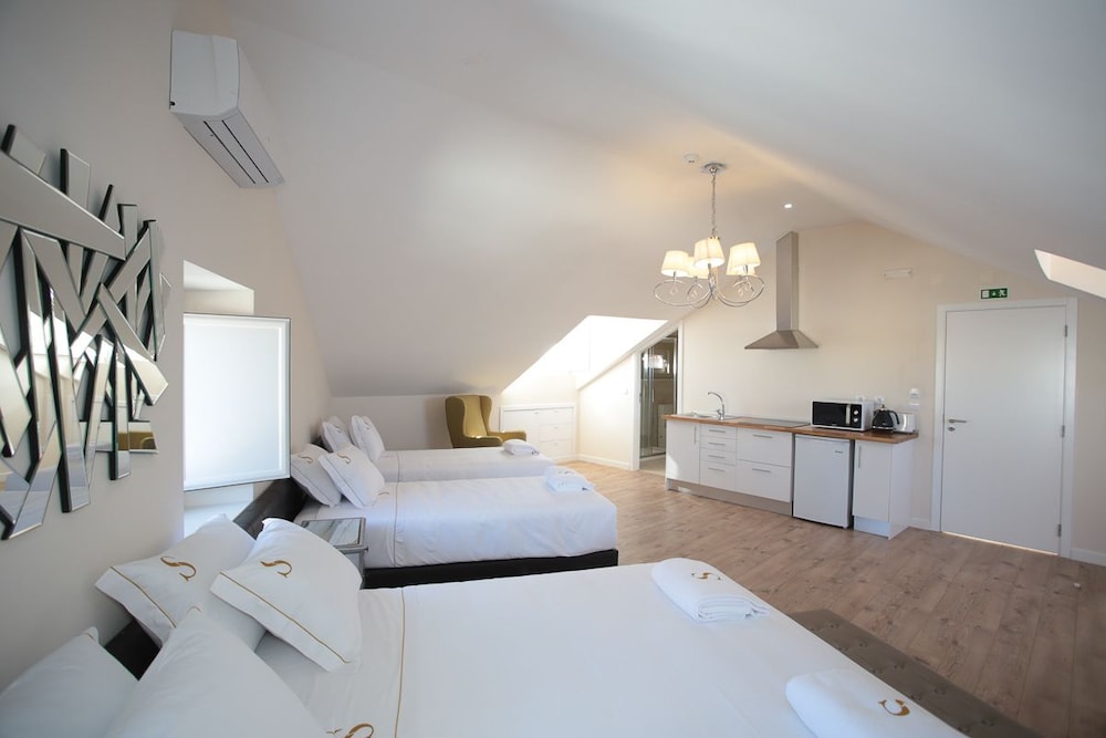 Basic Quadruple Room, Multiple Beds, Non Smoking, Kitchenette
