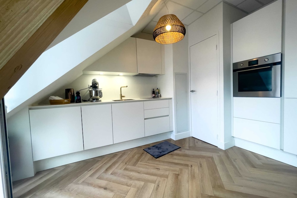 Deluxe Apartment, Balcony, Partial Sea View (Un balcon sur la mer) - Photo 8