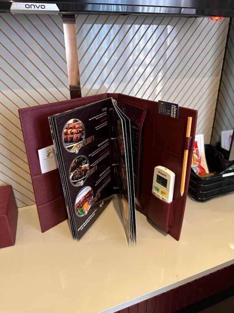 Deluxe Double or Twin Room - Photo 28