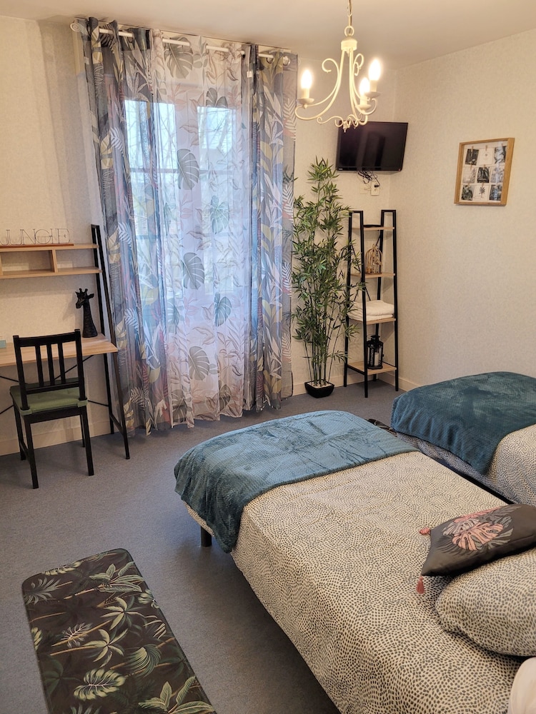 Family Room (4) photo 3